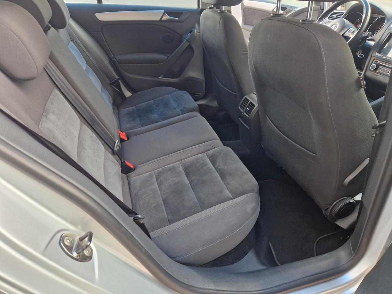 Volkswagen Golf 1.6 TDI DPF 5p. Highline