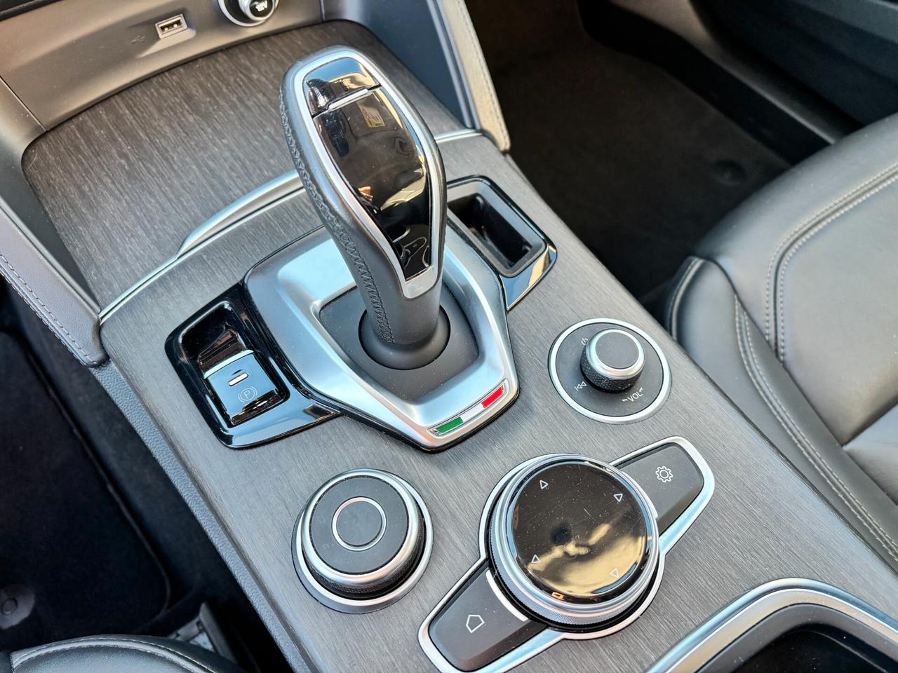 Alfa Romeo Stelvio 2.2 Turbodiesel 210 CV AT8 Q4 Ti