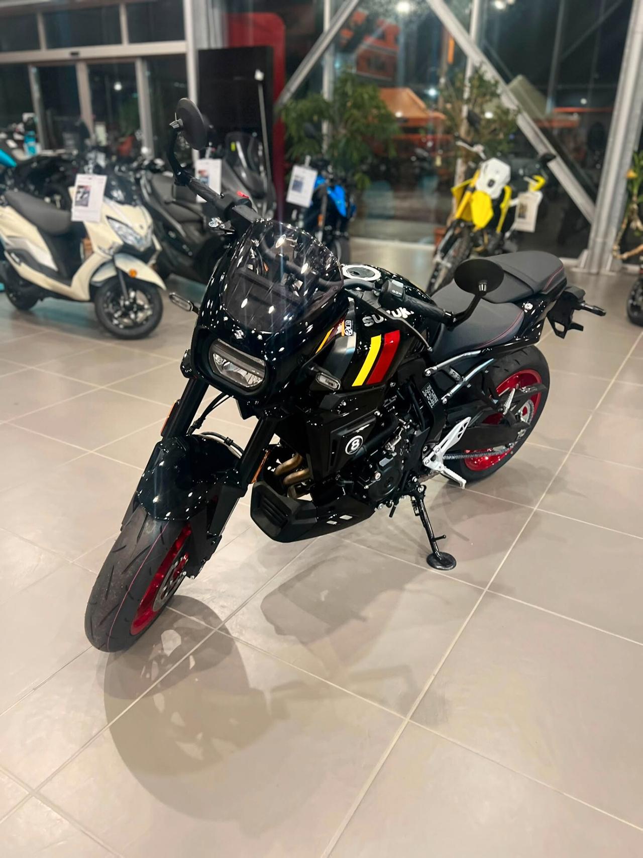 Suzuki GSX-8S