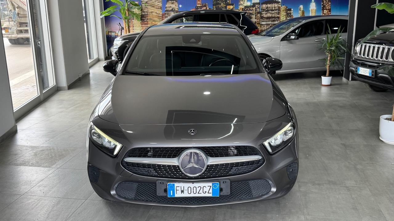 Mercedes-benz A 180 d Automatic Premium-2019