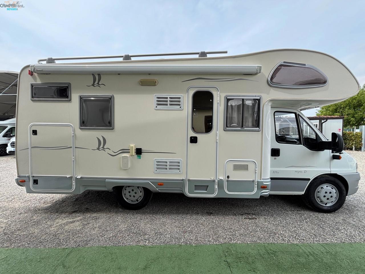 ELNAGH SUPER D 111c - MANSARDATO CON LETTI A CASTELLO IN CODA