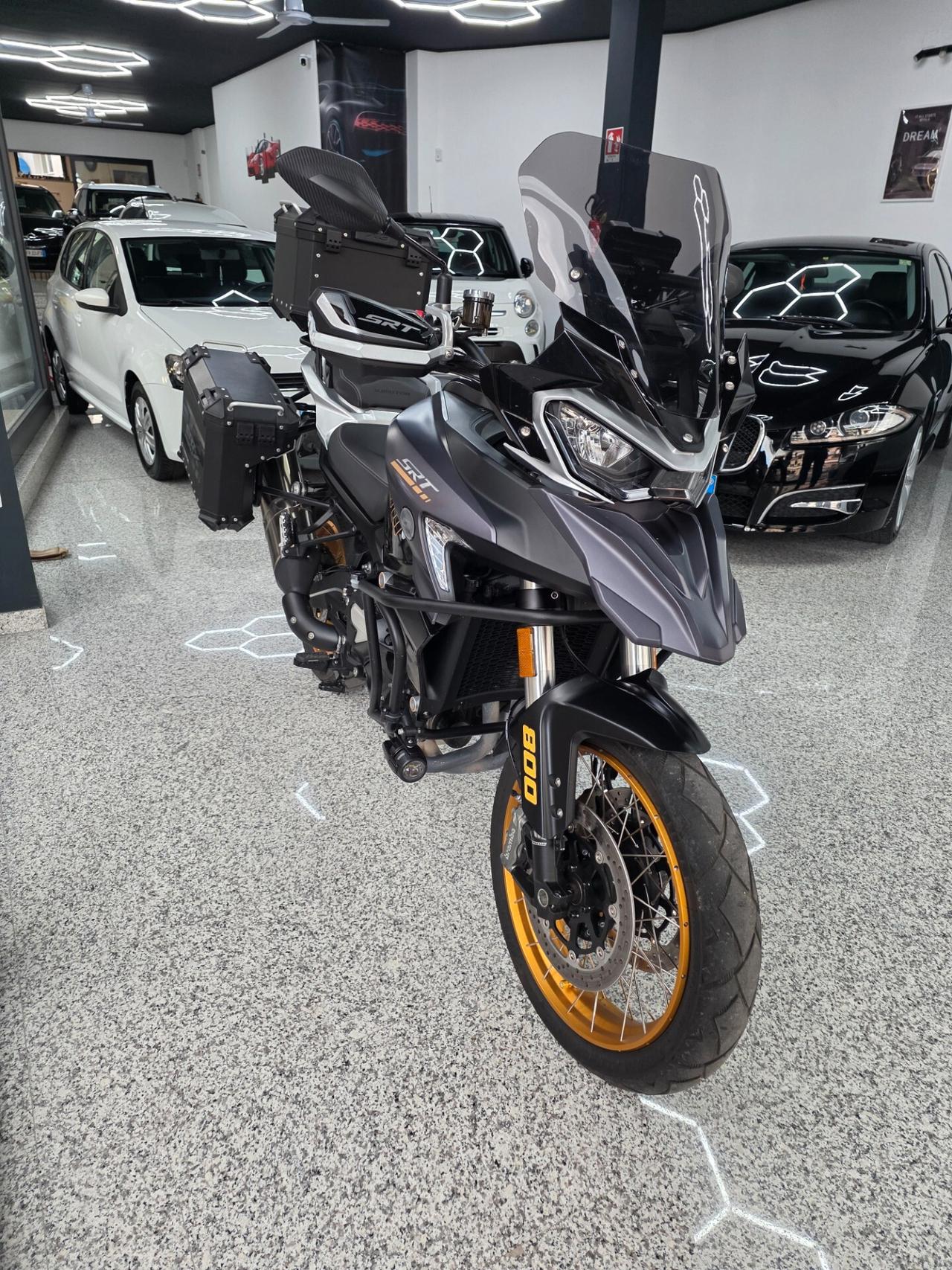 Qj Motor SRT 800 X