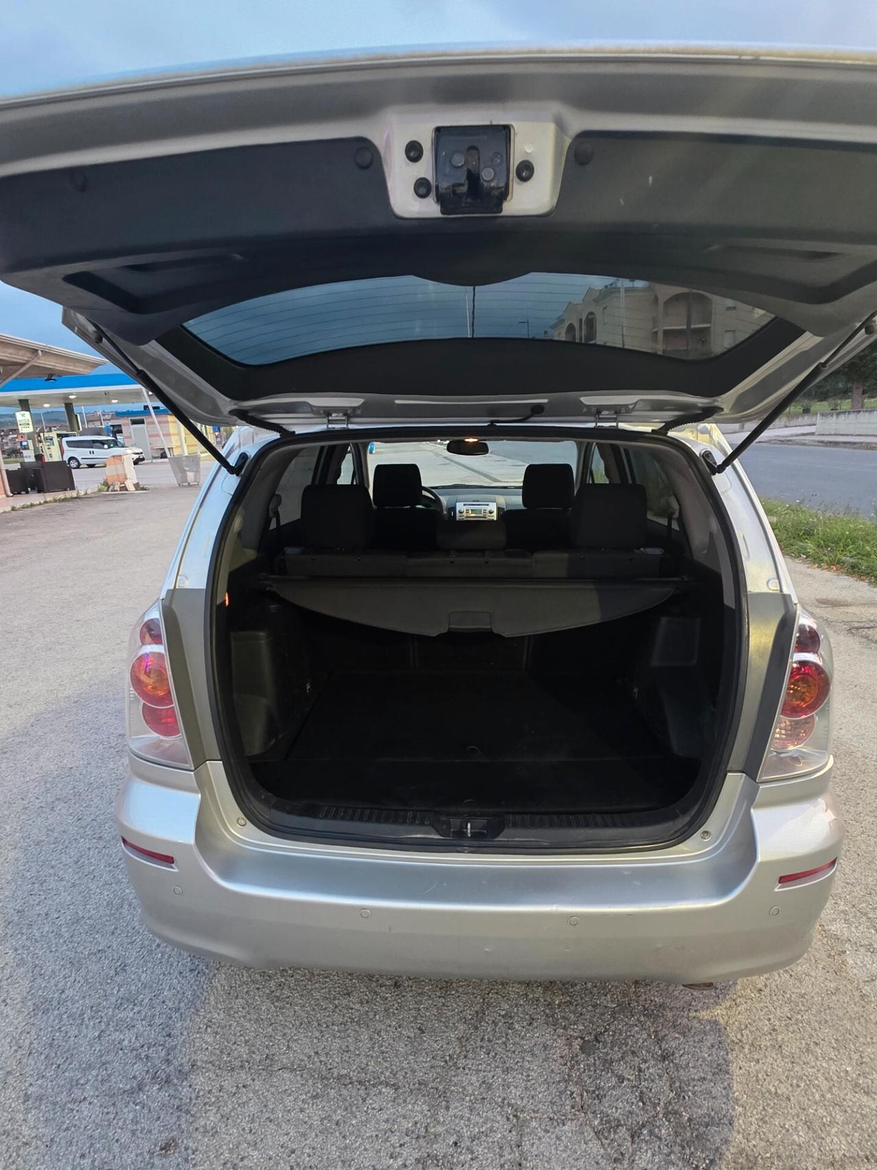 Toyota Corolla Verso 2.2 16V D-4D Sol