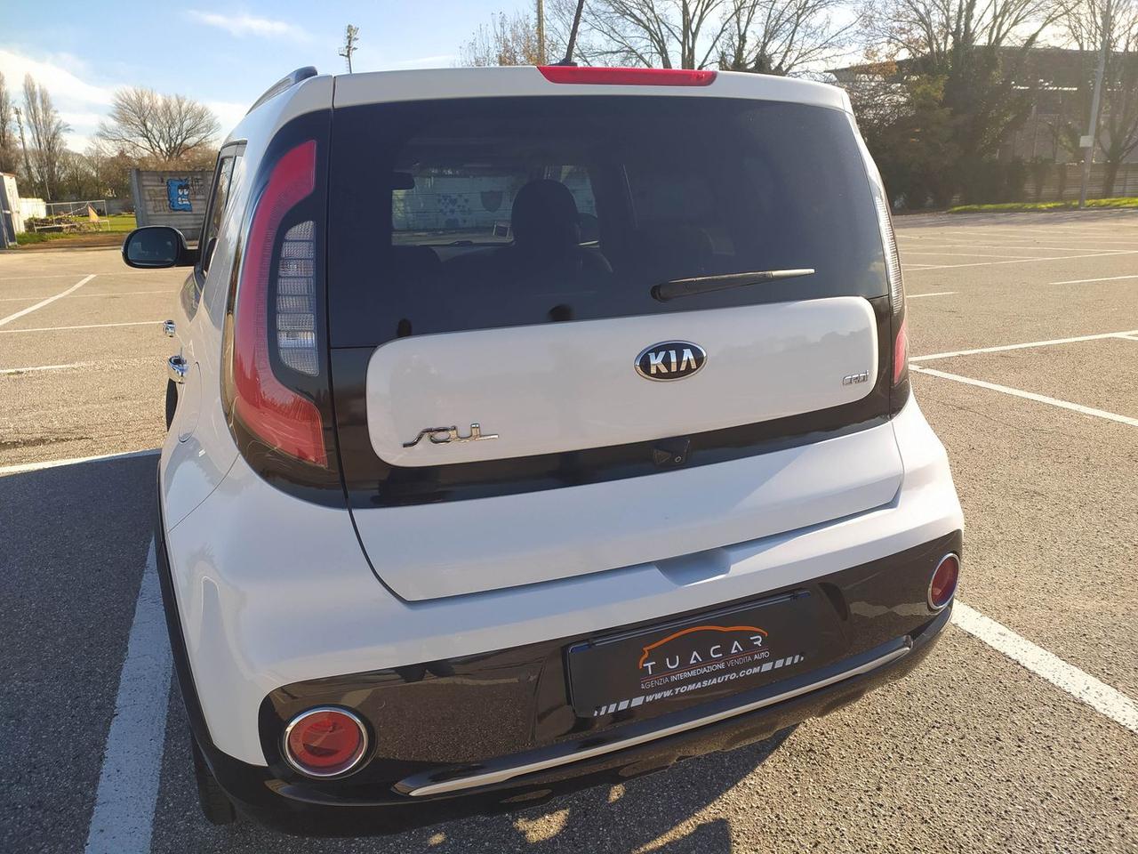 Kia Soul Limited 1.6 CRDi #8110