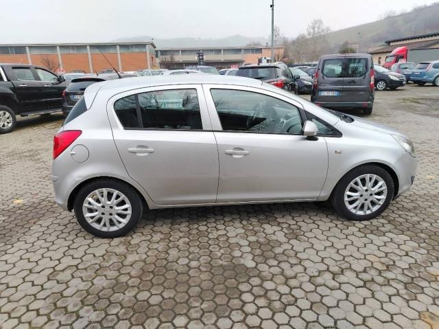 Opel Corsa 1.2 Enjoy c radio 5p