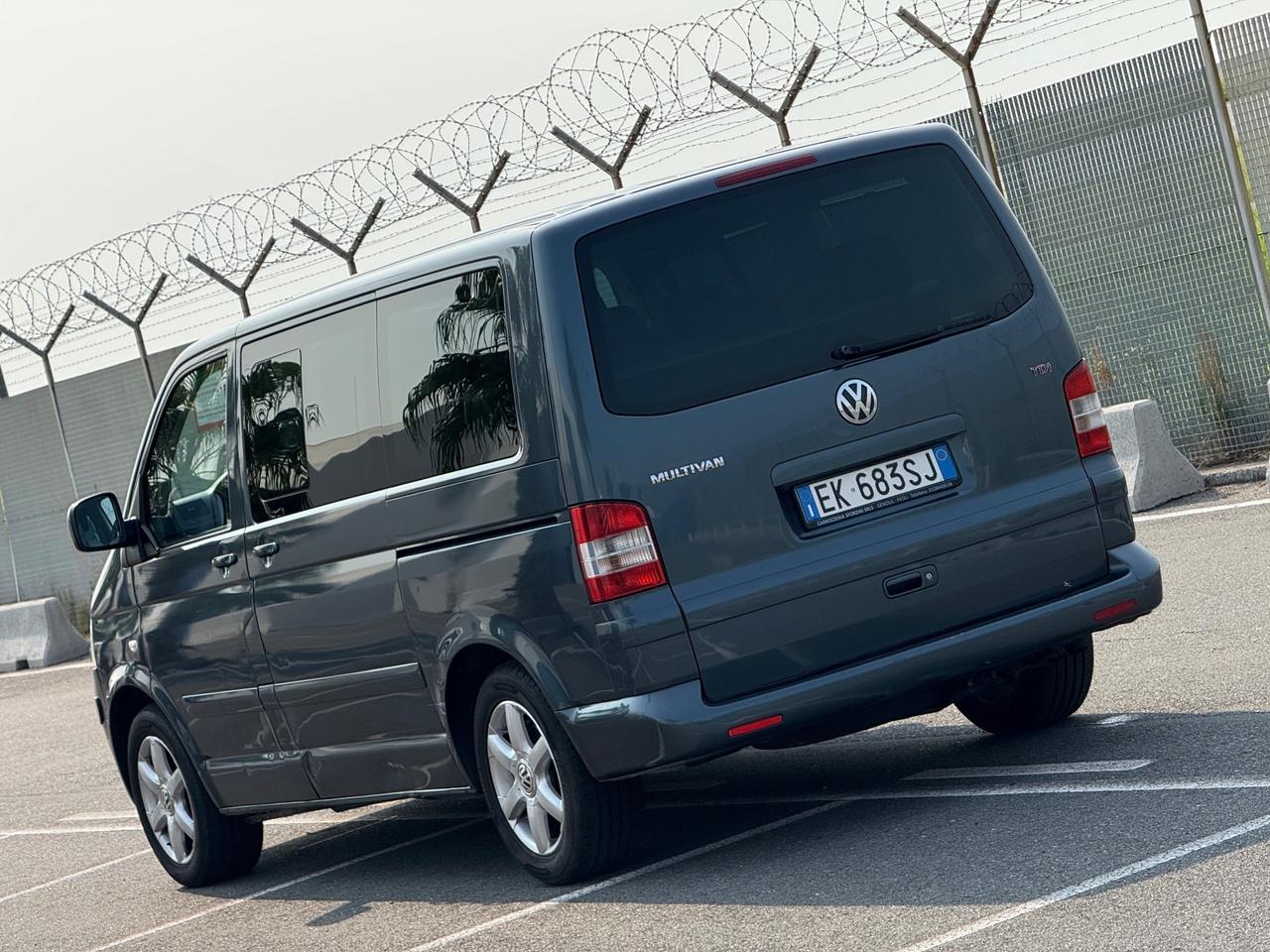 Volkswagen Multivan 2.5 tdi ATLANTIS-FULL-MOTORE 10.000 KM