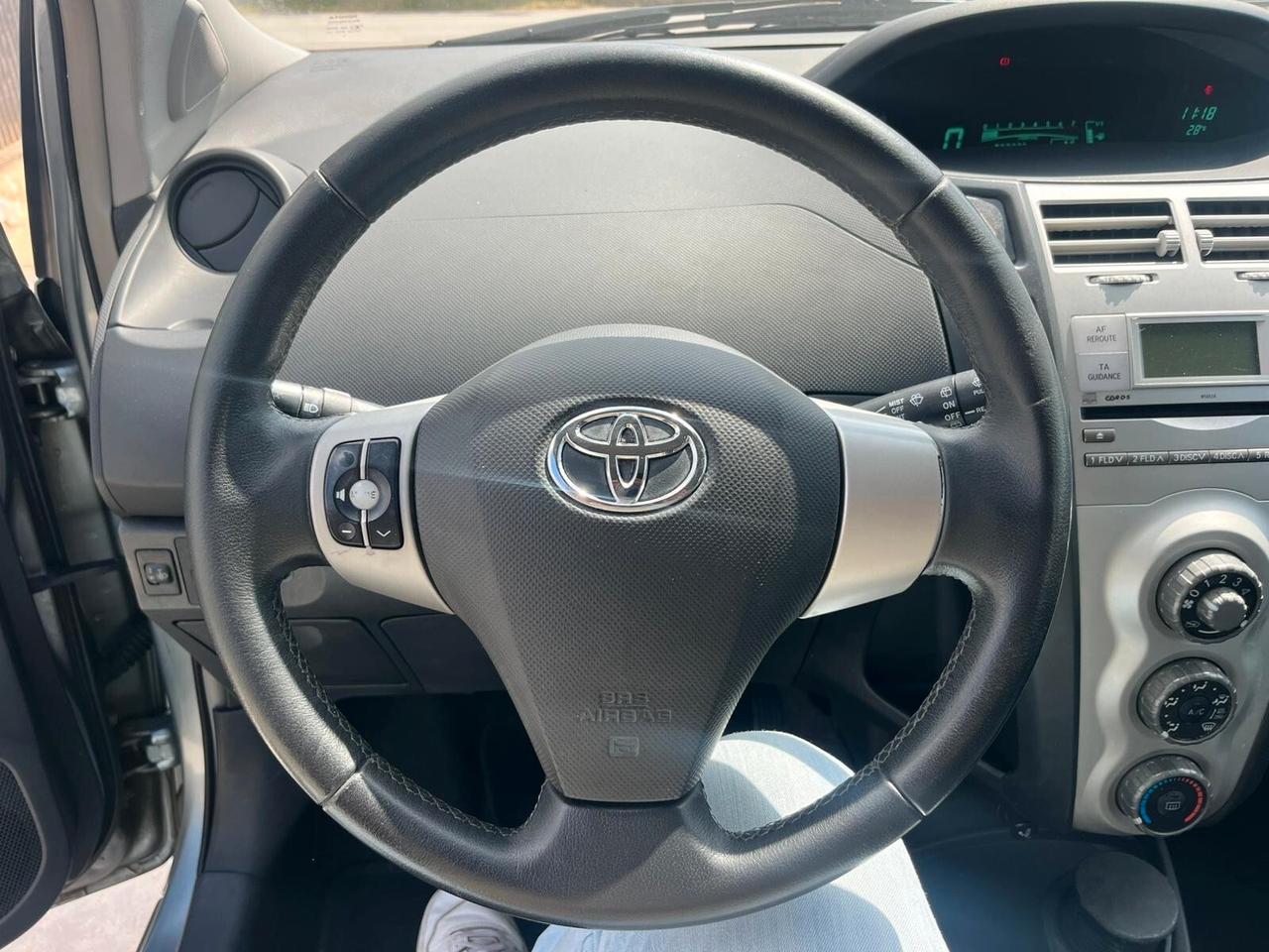 Toyota Yaris 1.3 5 porte M-MT CAMBIO AUTOMATICO