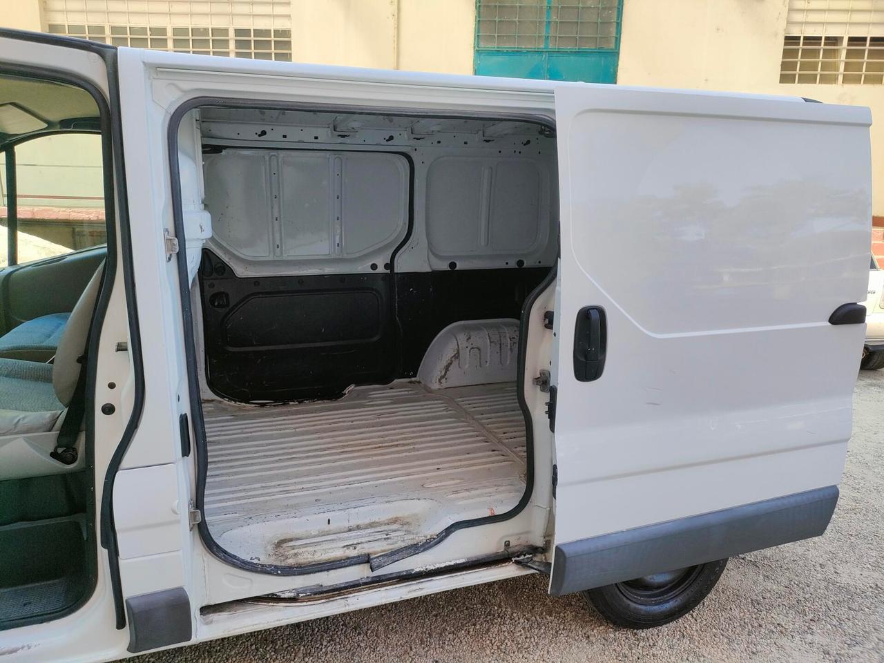 Renault Trafic 1.9 dCi IVA esclusa
