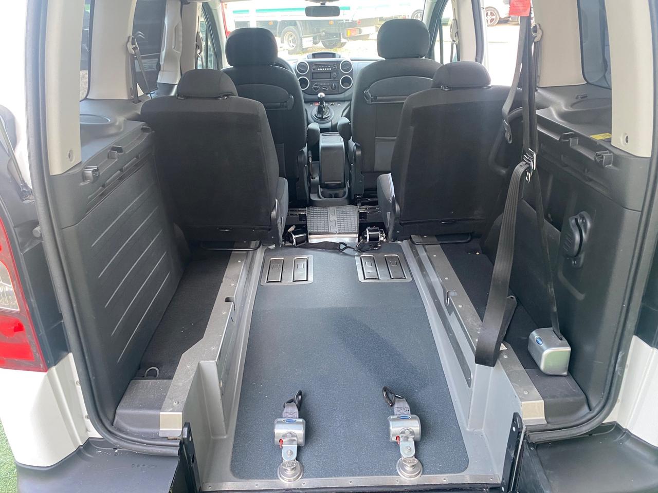 Peugeot Partner 1.6 HDI Pedana Disabile 2015