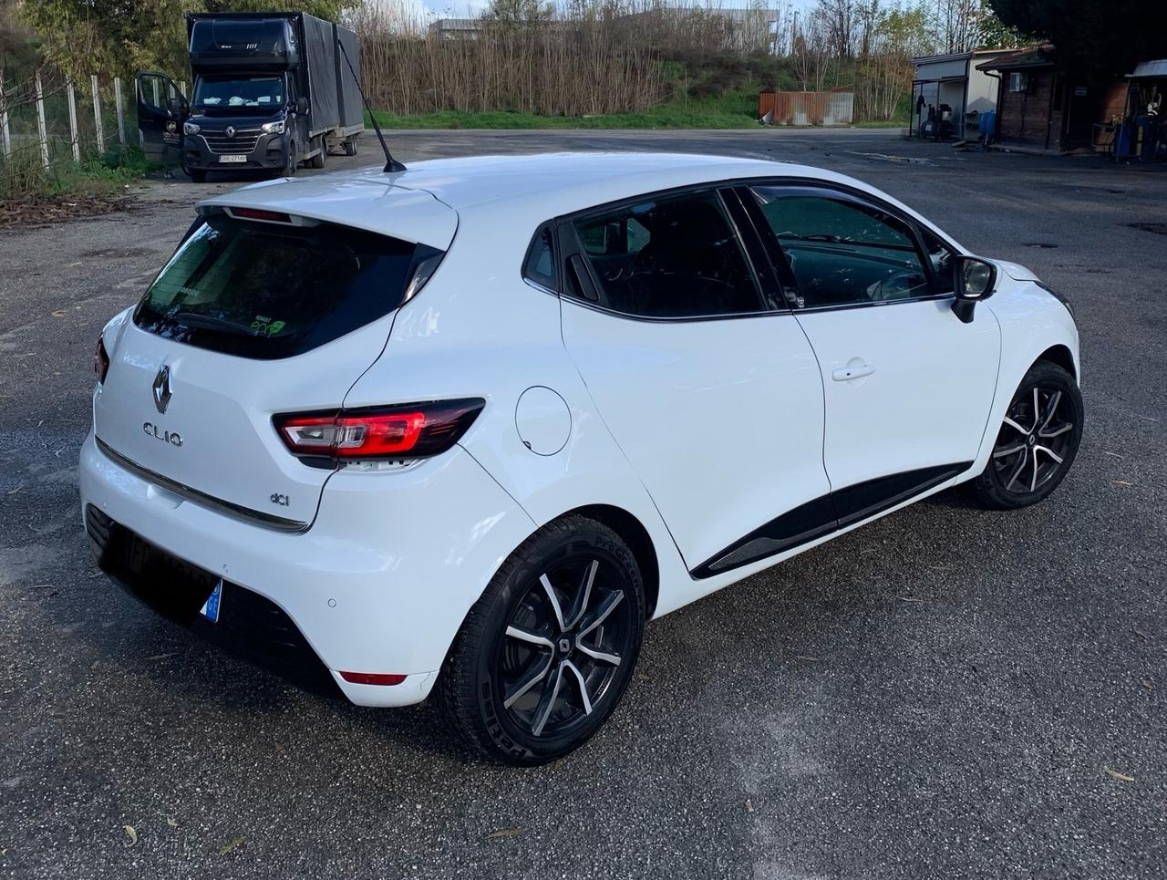 Renault Clio dCi 8V 75 CV Start&Stop 5 porte Energy Intens