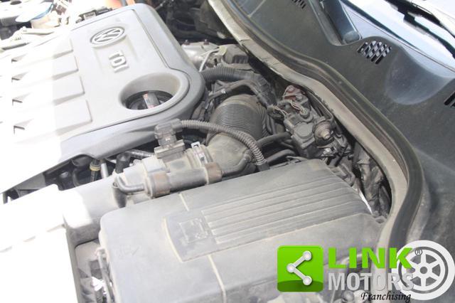VOLKSWAGEN Passat Var. 2.0 TDI Highline Blue M.Tech.