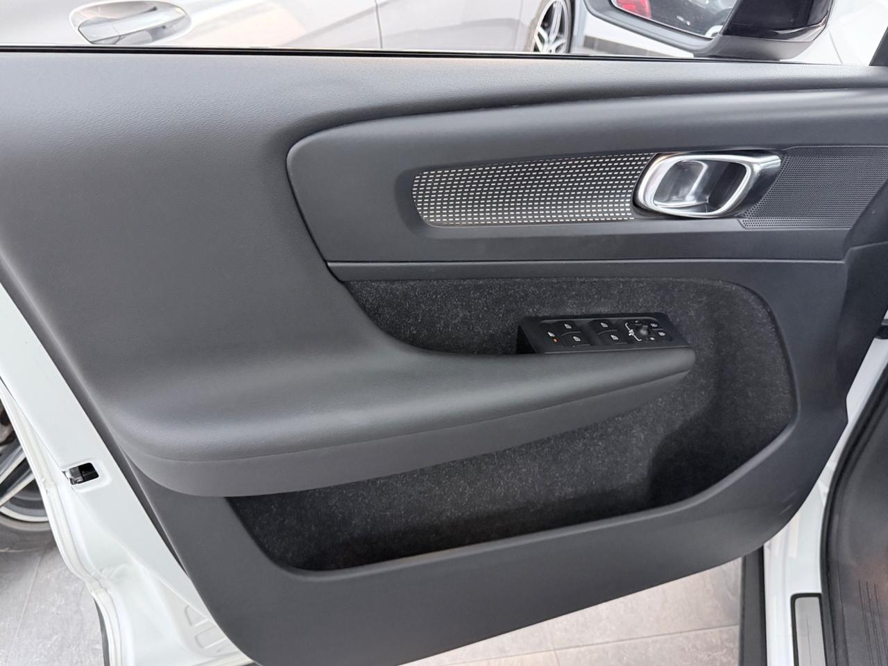 Volvo XC40 D4 AWD Geartronic R-design