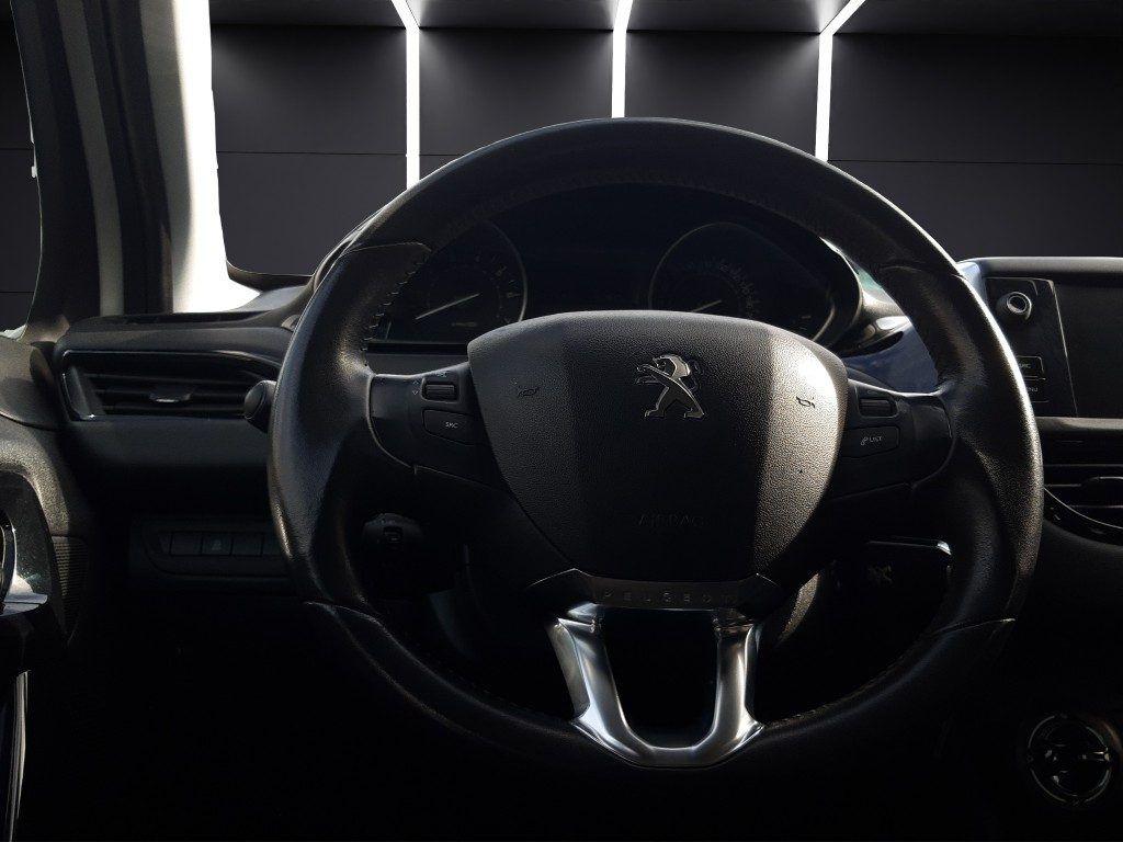 Peugeot 208 1° serie PureTech 82 5 porte Allure