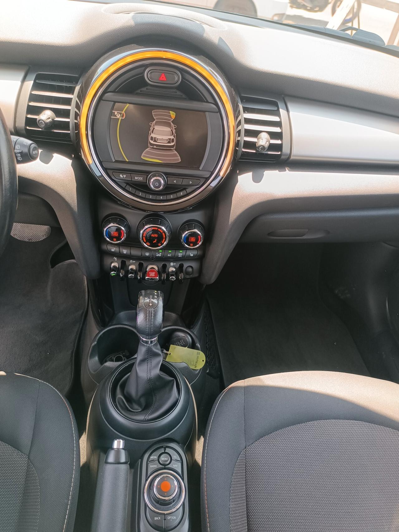 Mini Cooper D Cooper d