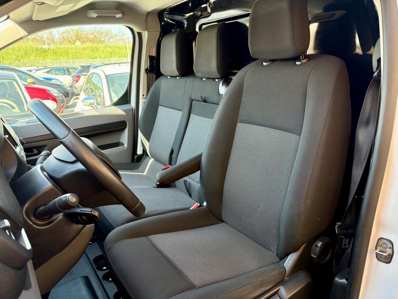 Opel Vivaro 1.5 Diesel 120cv PL-TN Enjoy DOPPIA PORTA LATERALE