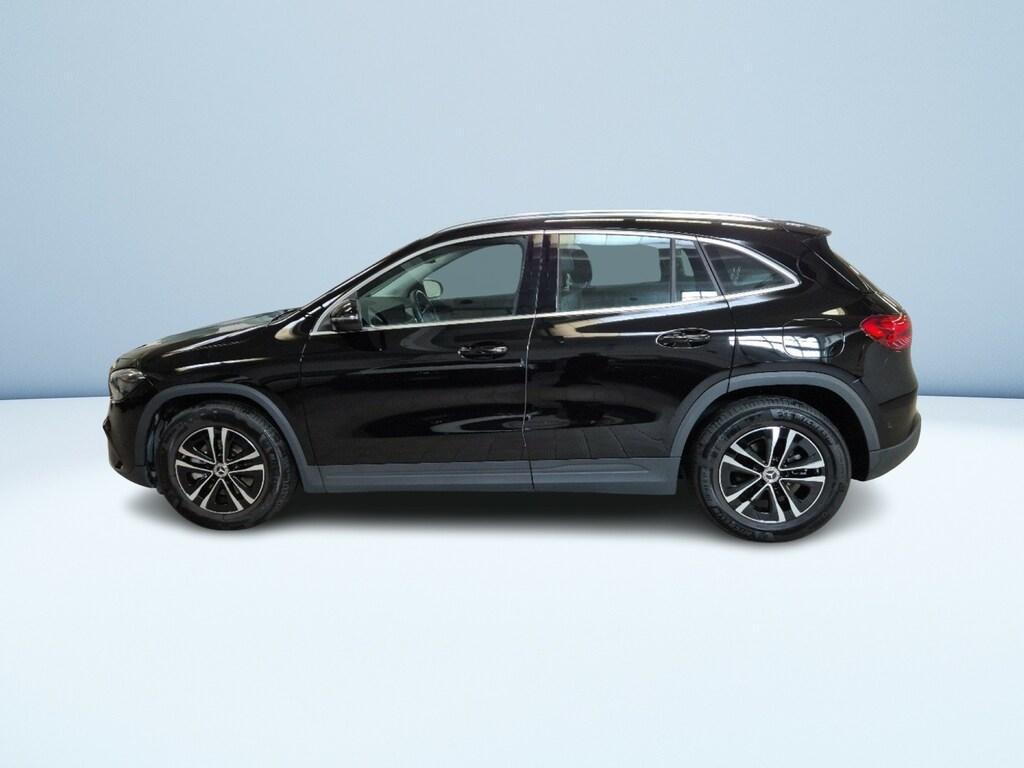 Mercedes GLA 180 180 D Advanced 8G-DCT