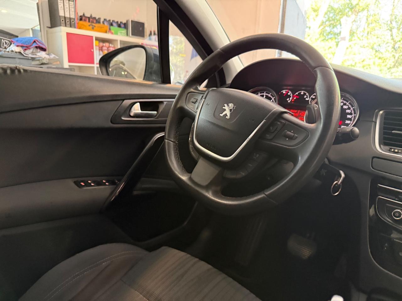 Peugeot 508 1.6 diesel AUTOMATICO NEOPATENTATI