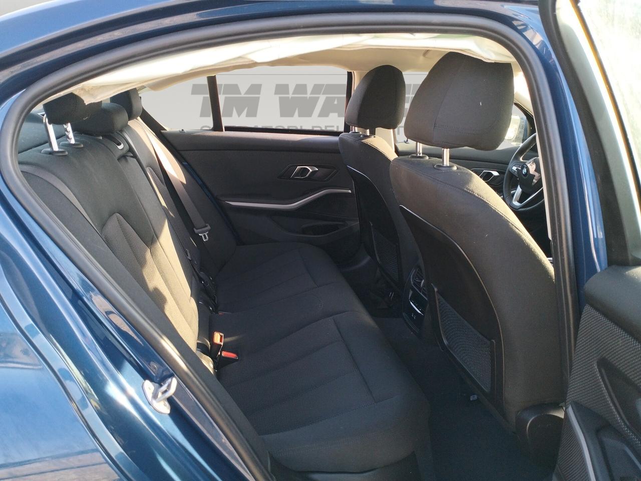 BMW 316 d Berlina mhev 48V auto