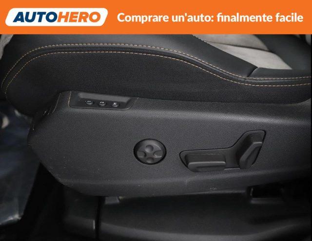 PEUGEOT 3008 Hybrid4 300 e-EAT8 GT