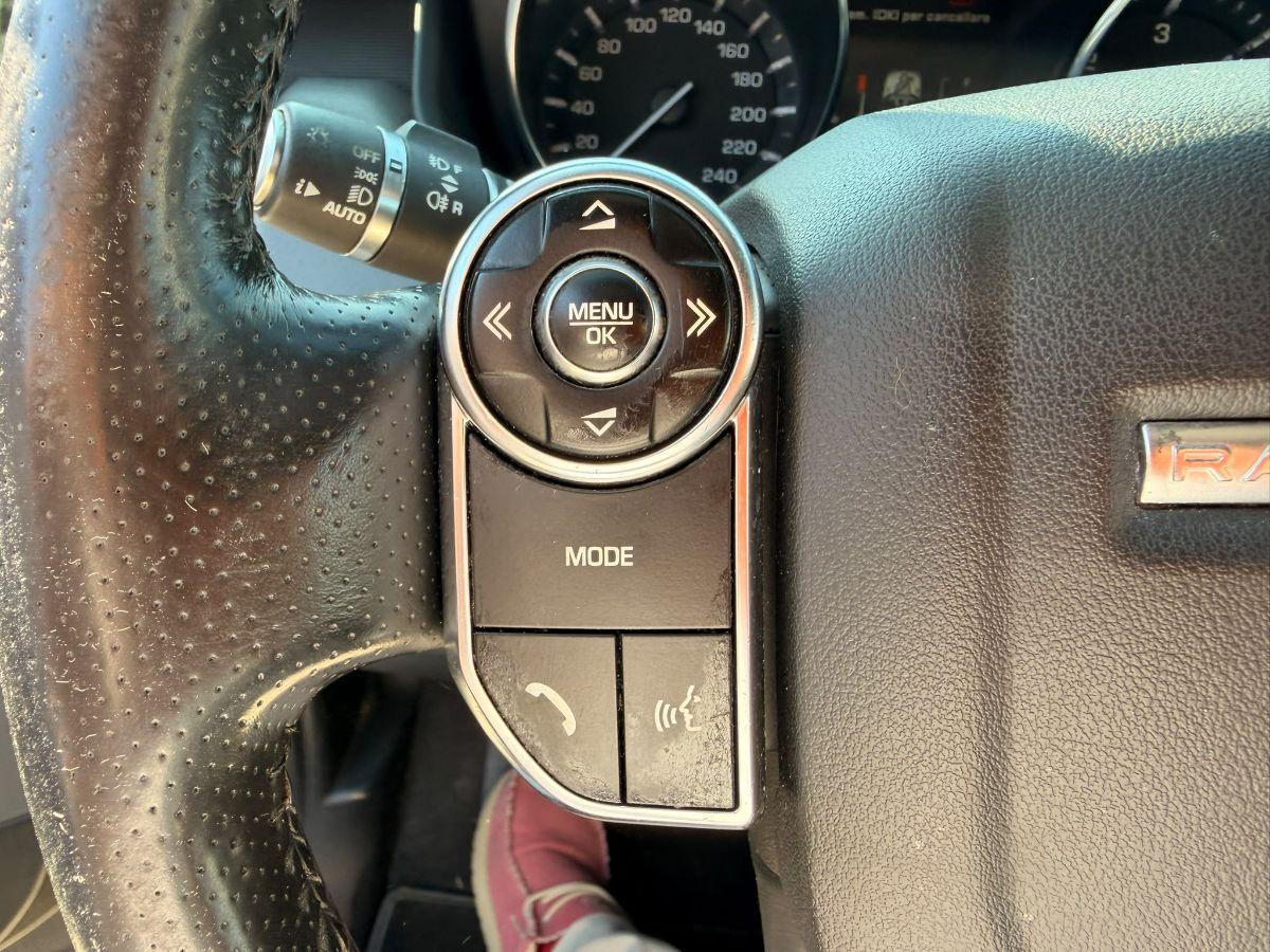 LAND ROVER - Range Rover Sport - 3.0 TDV6 HSE