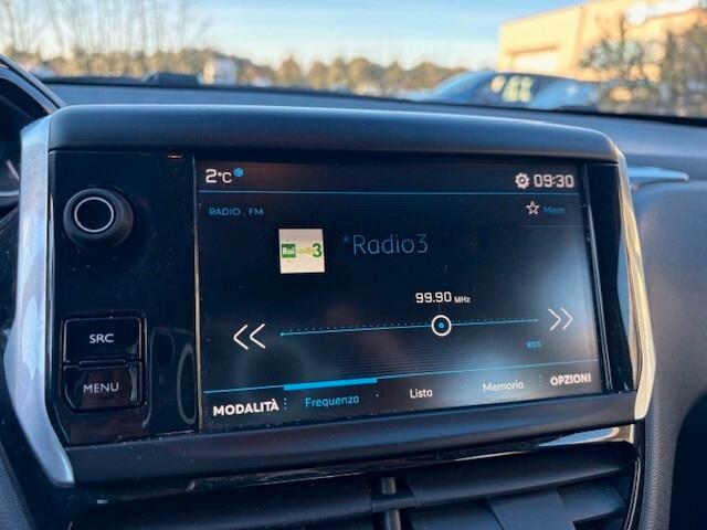 Peugeot 208 PureTech 82 5 porte Allure