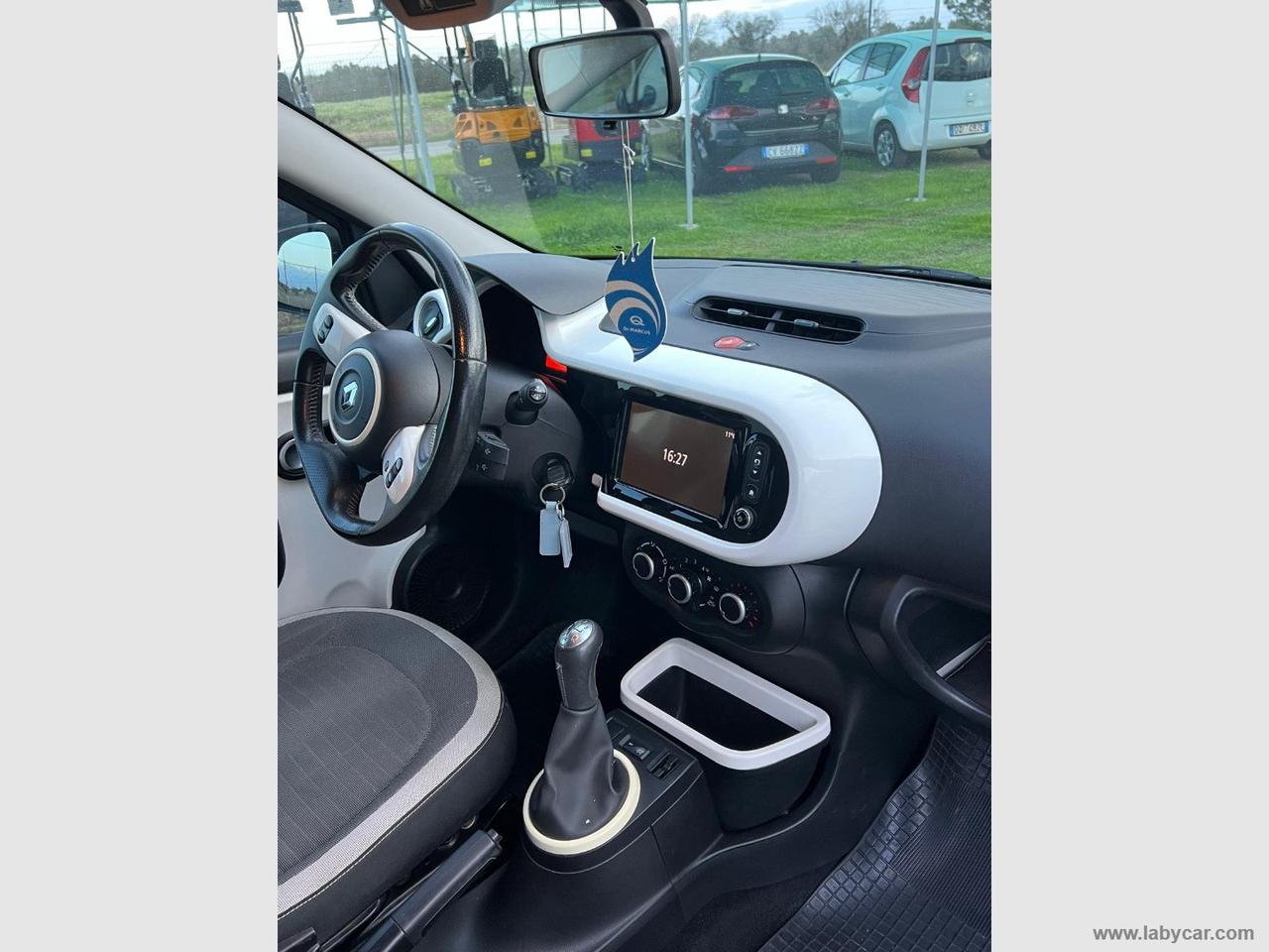 RENAULT Twingo SCe Lovely