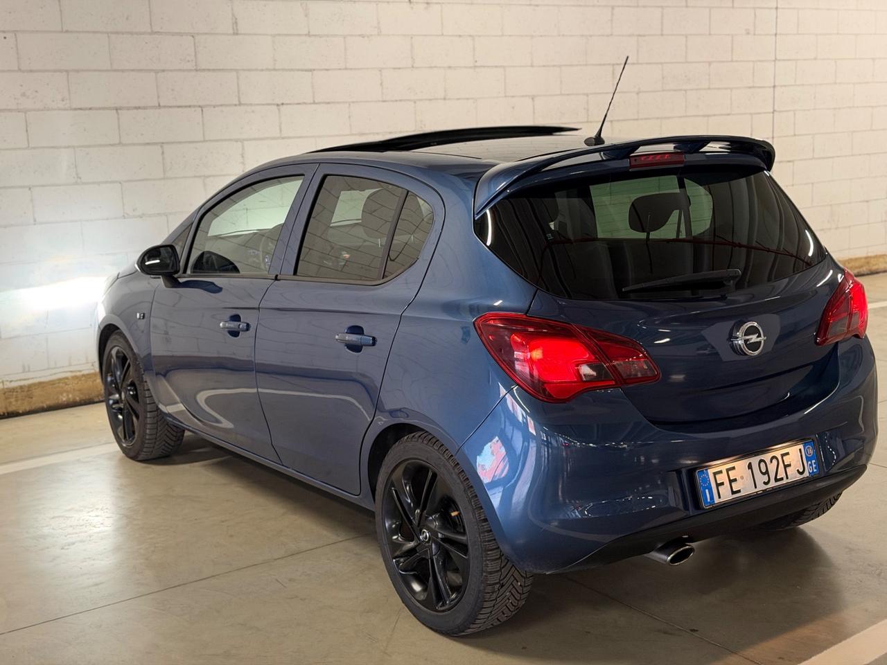 Opel Corsa 1.2 5 porte b-Color