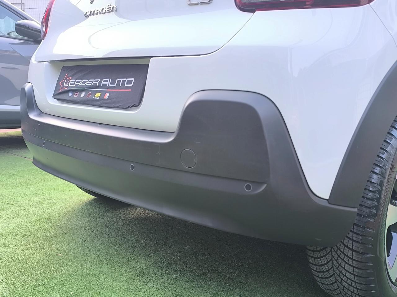 Citroen C3 1.2 Automatica PureTech 110 cv Shine