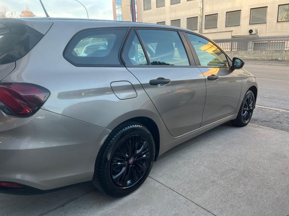 FIAT Tipo 1.3 Mjt SW Street 65.000 km