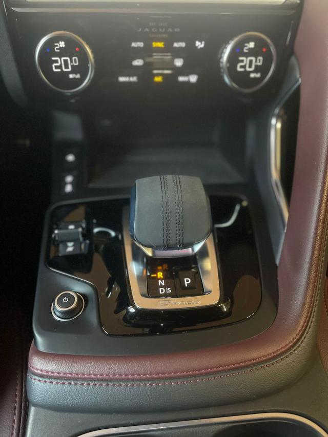 JAGUAR E-Pace 2.0 I4 200 CV AWD Auto R-Dynamic S