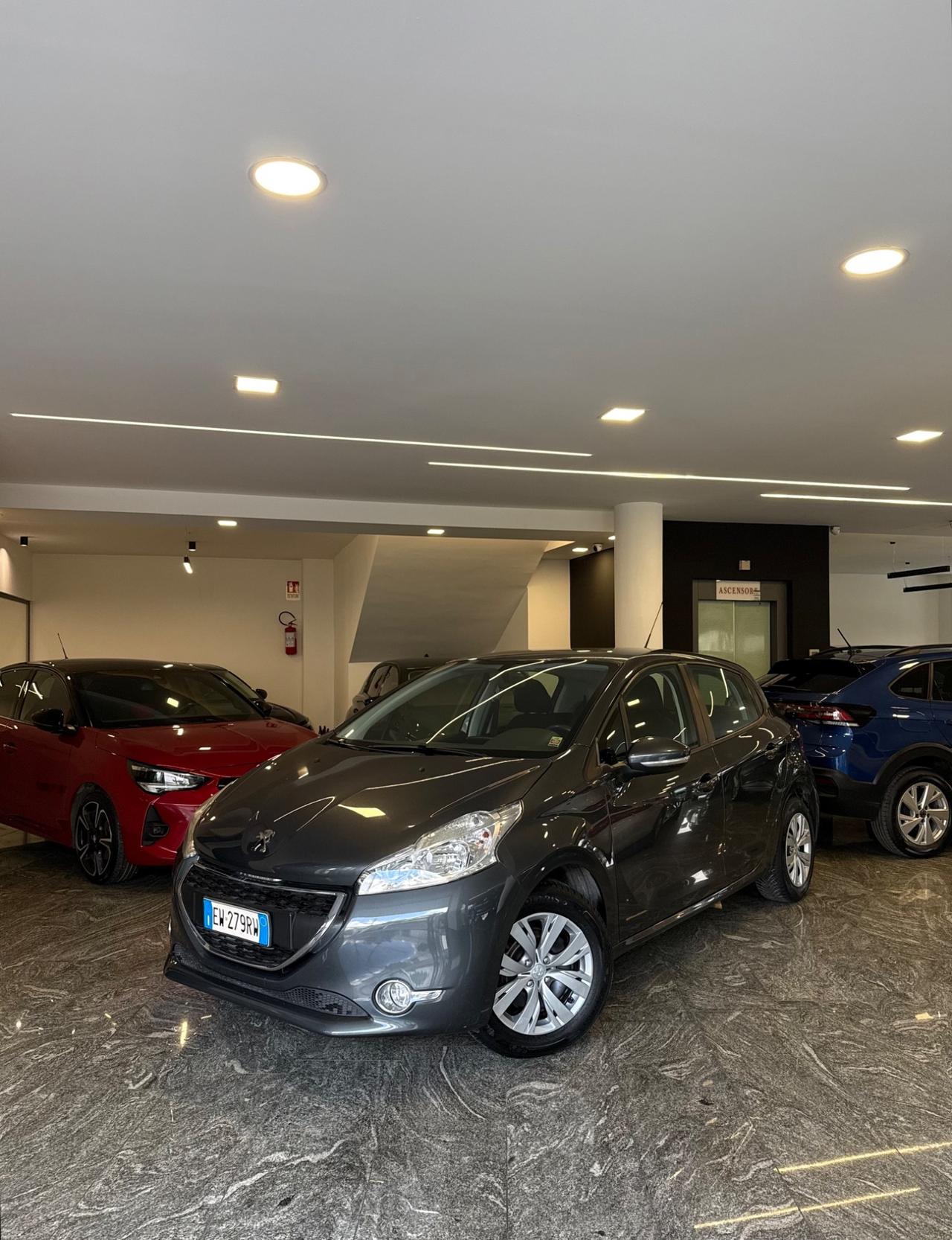 Peugeot 208 1.2 VTi 82 CV 5 porte Allure