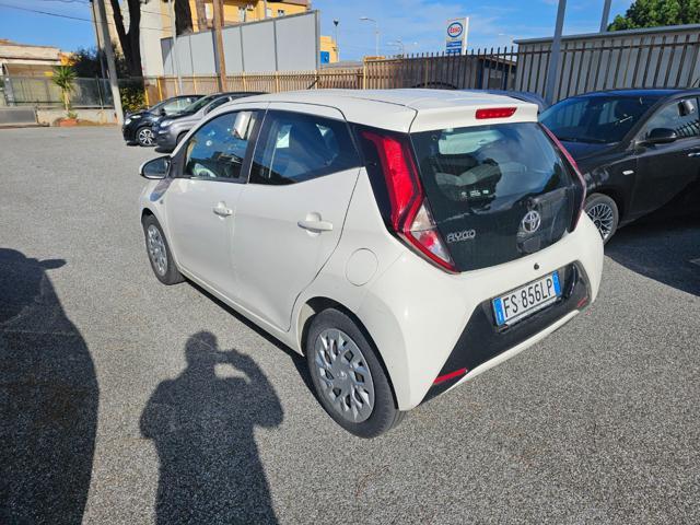 TOYOTA Aygo 1.0 VVT-i 72 CV 5 porte x-play