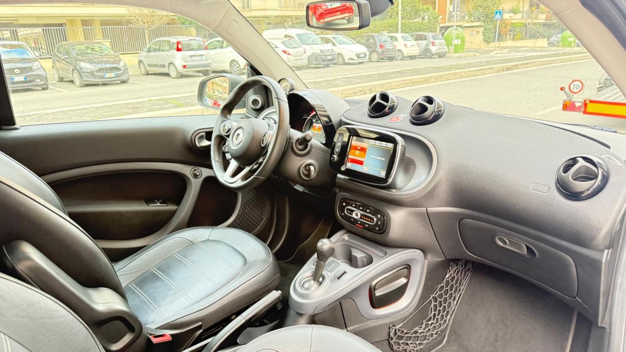 Smart ForTwo 90 0.9 Turbo twinamic Prime LED NAVI JBL KAMERA RADAR PACK BRABUS PANORAMA PDC