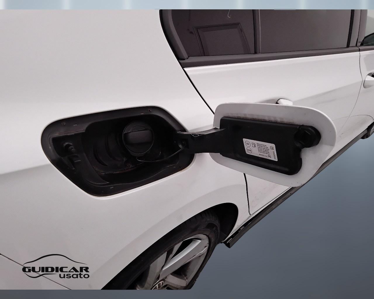 VOLKSWAGEN Golf VIII 2020 - Golf 1.5 tsi evo R-Line 130cv