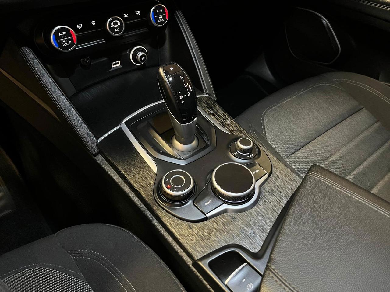 Alfa Romeo Stelvio Q4