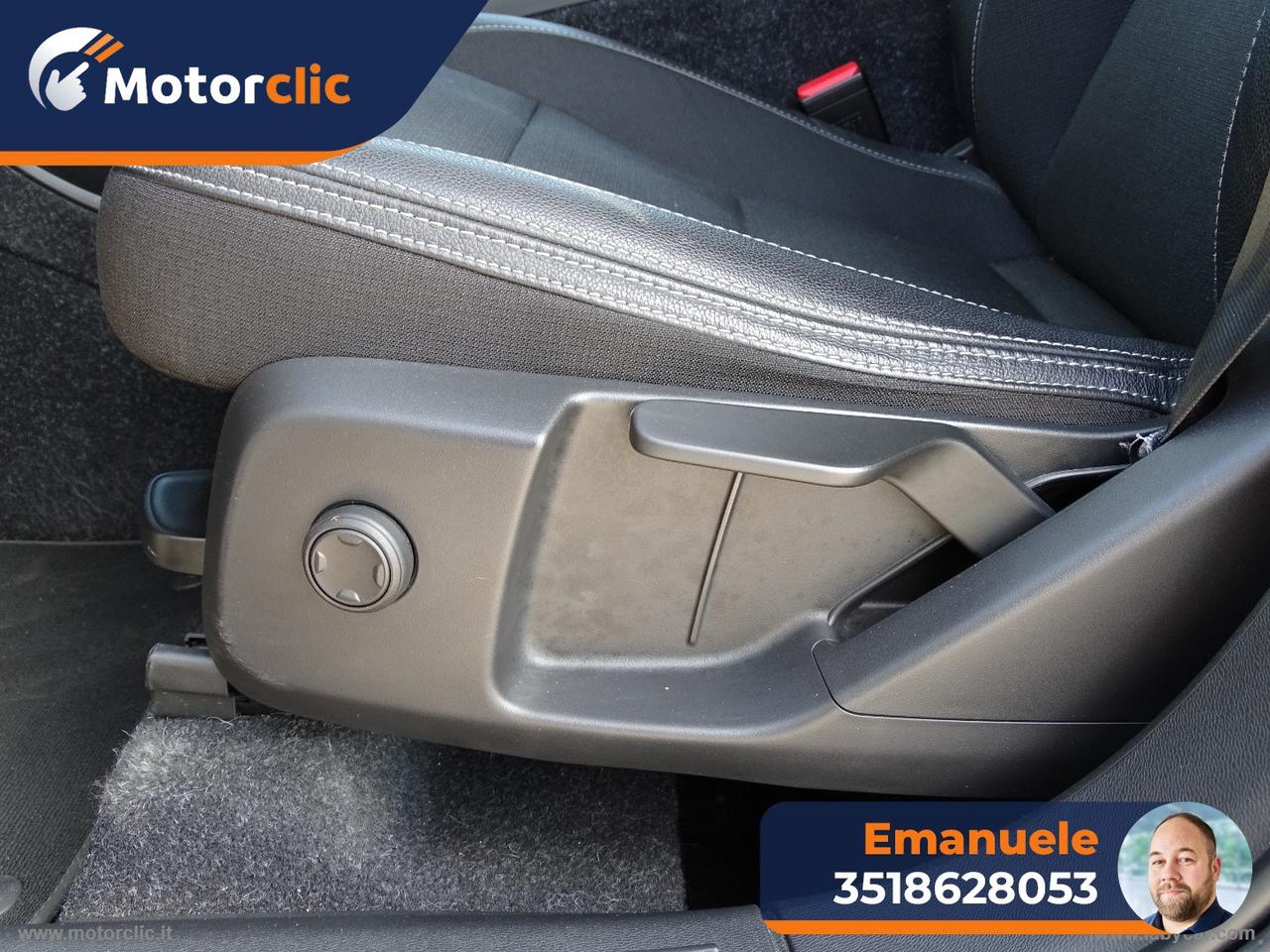 VOLVO XC40 T3 Momentum Core