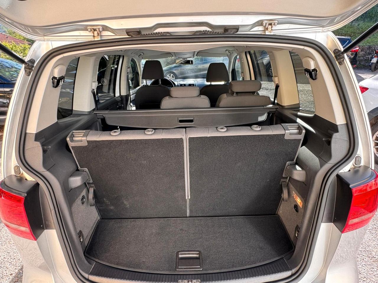 Volkswagen Touran 1.6 TDI Comfortline BMT 7 POSTI GARANZIA 1 ANNO