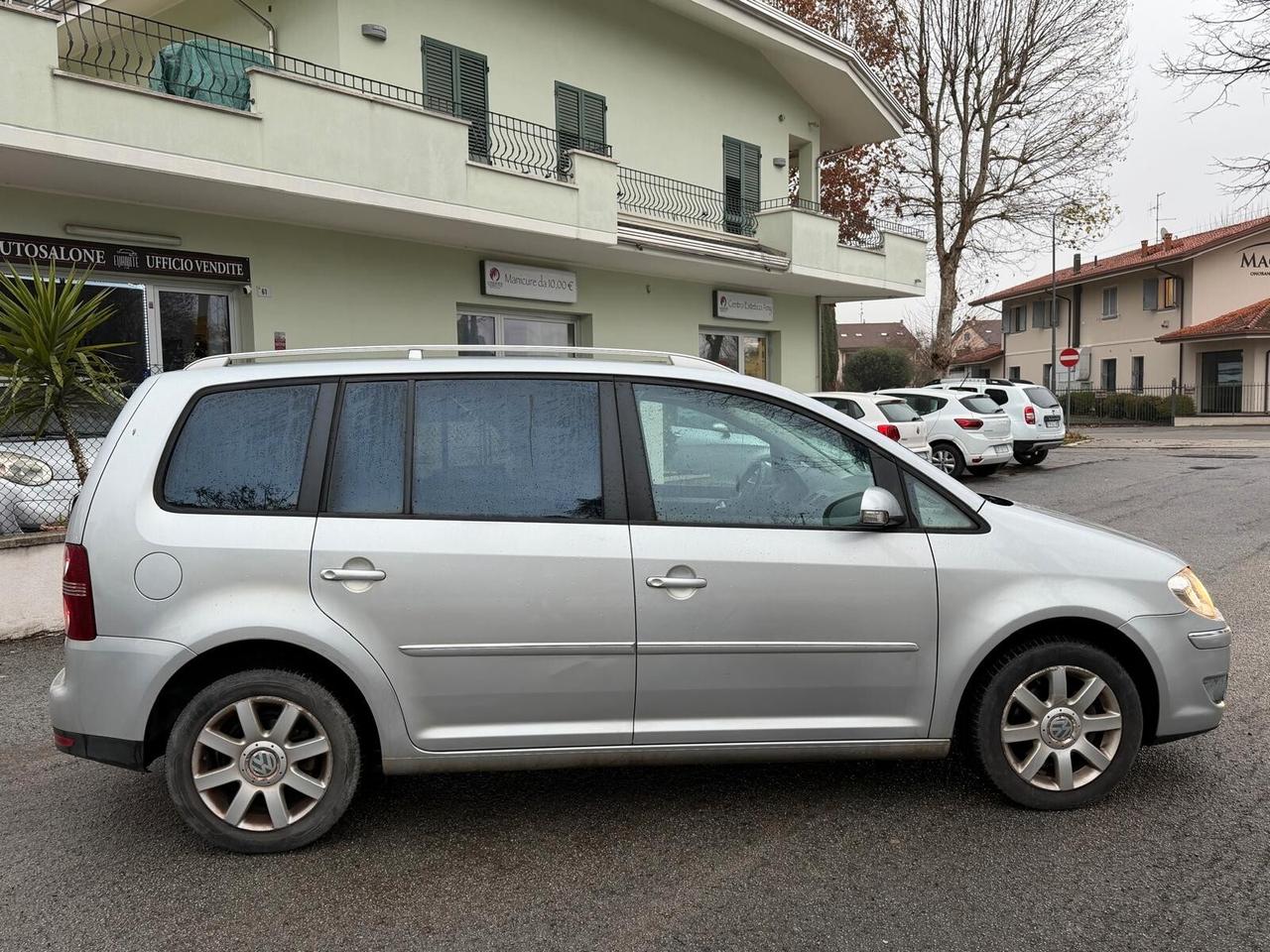 Volkswagen Touran 2.0 TDI DPF DSG Trendline