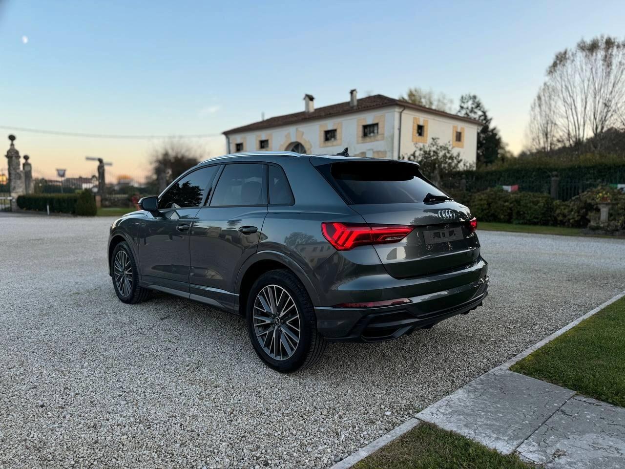 Audi Q3 40 TDI quattro S tronic S line edition