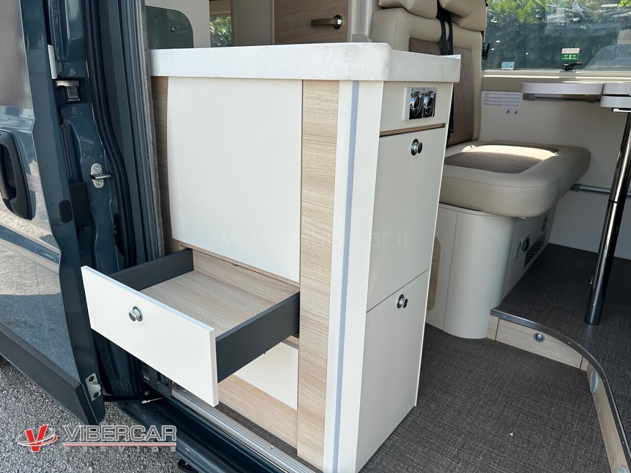 Eura Mobil V595 HB