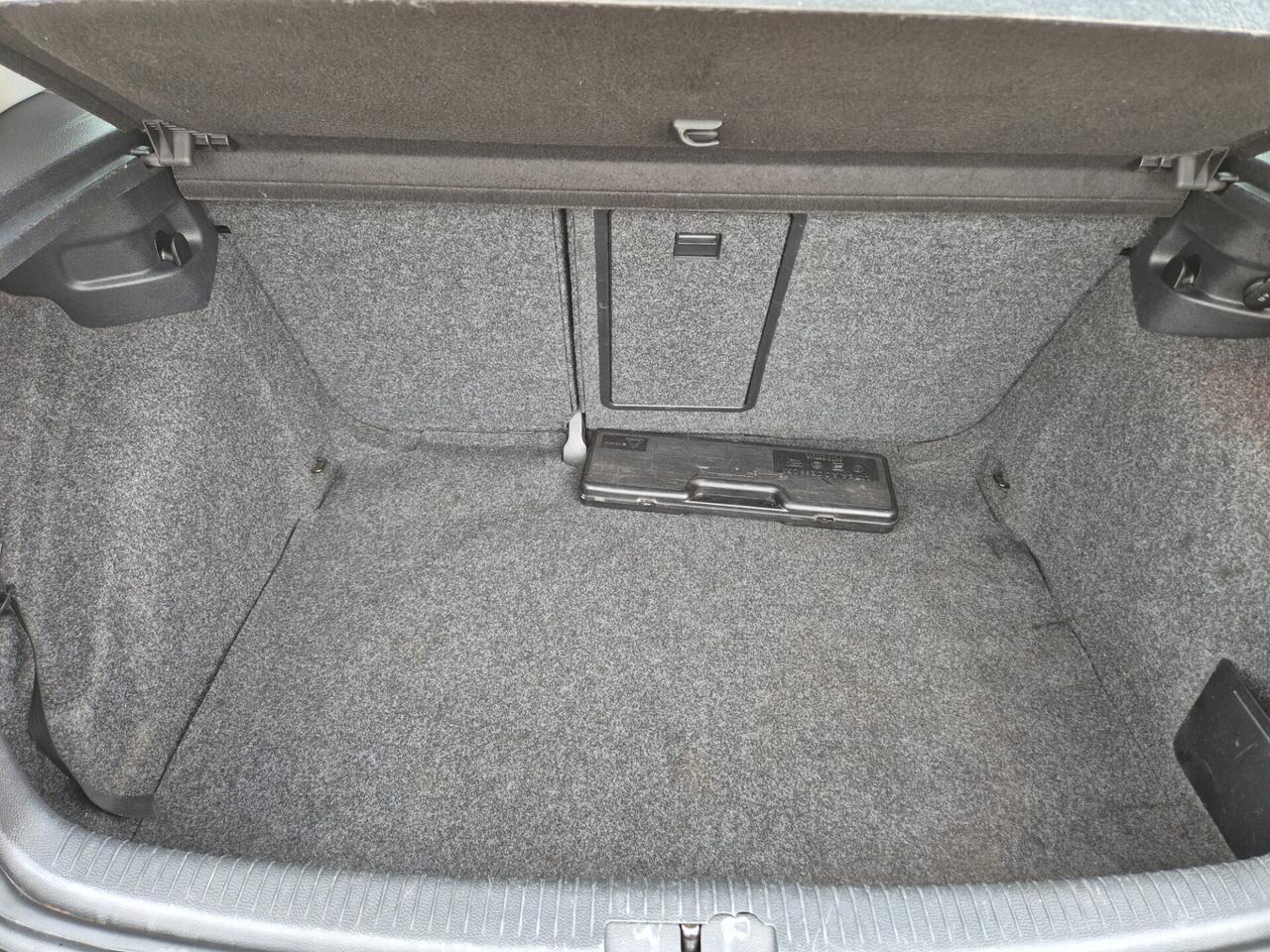 Volkswagen Golf 1.6 5p. Comfortline neopatentati