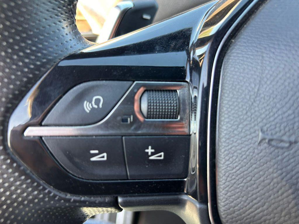 Peugeot 3008 BlueHDi 130cv EAT8 GT Line