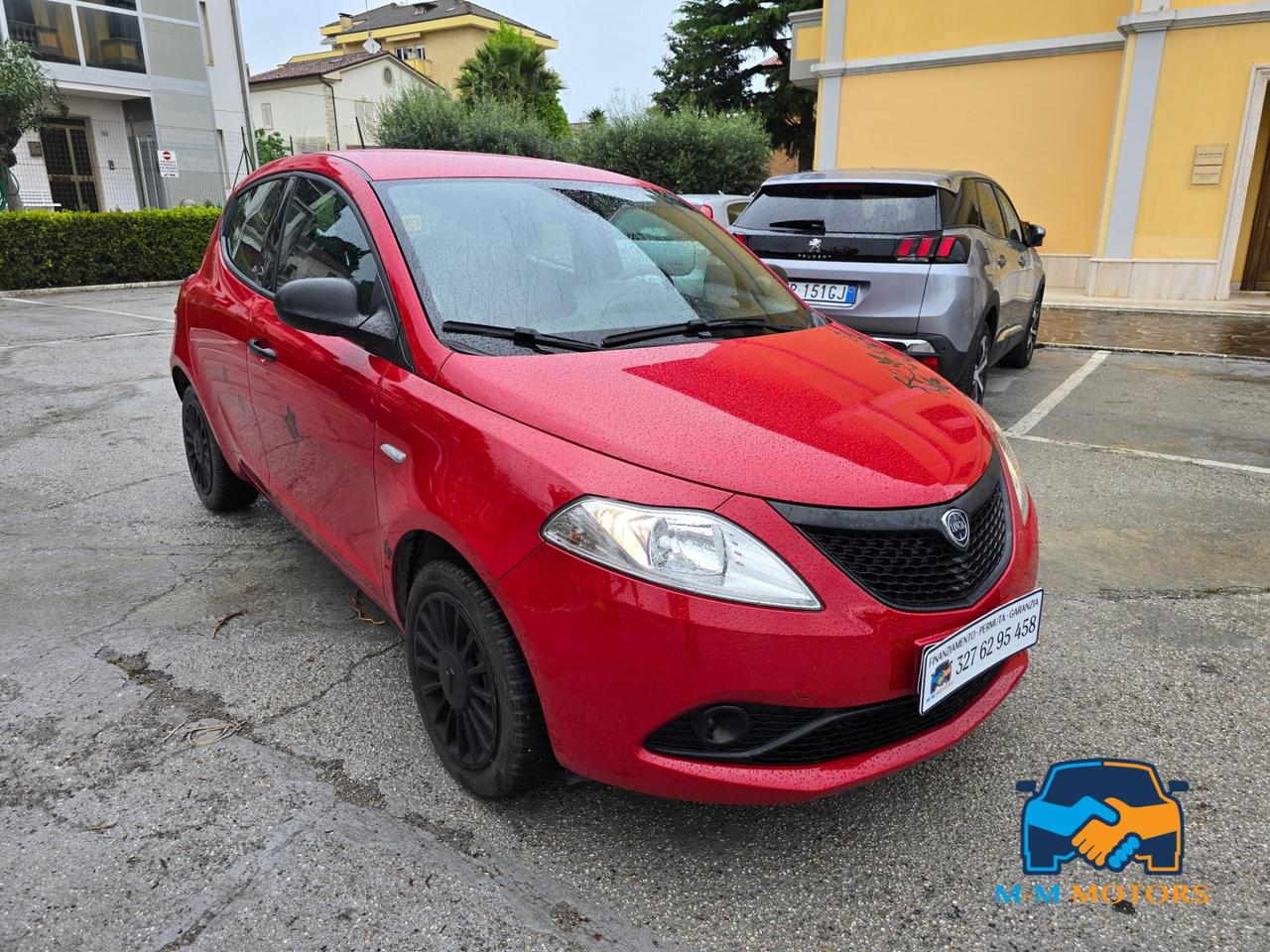 Lancia Ypsilon 5 Porte Ypsilon 1.0 firefly hybrid Silver s&s 70cv