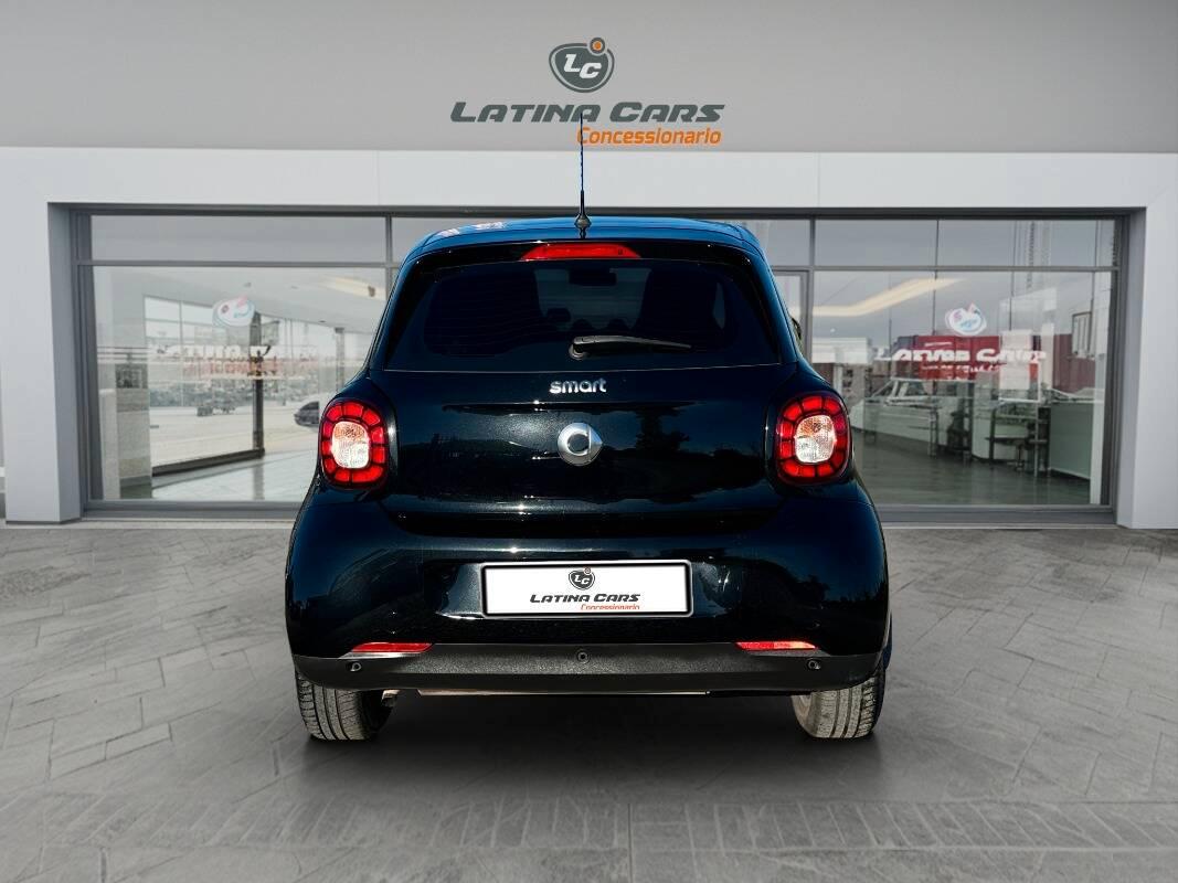 Smart Forfour 1.0 Youngster 71cv AUTOM E TETTO PANORAMICO