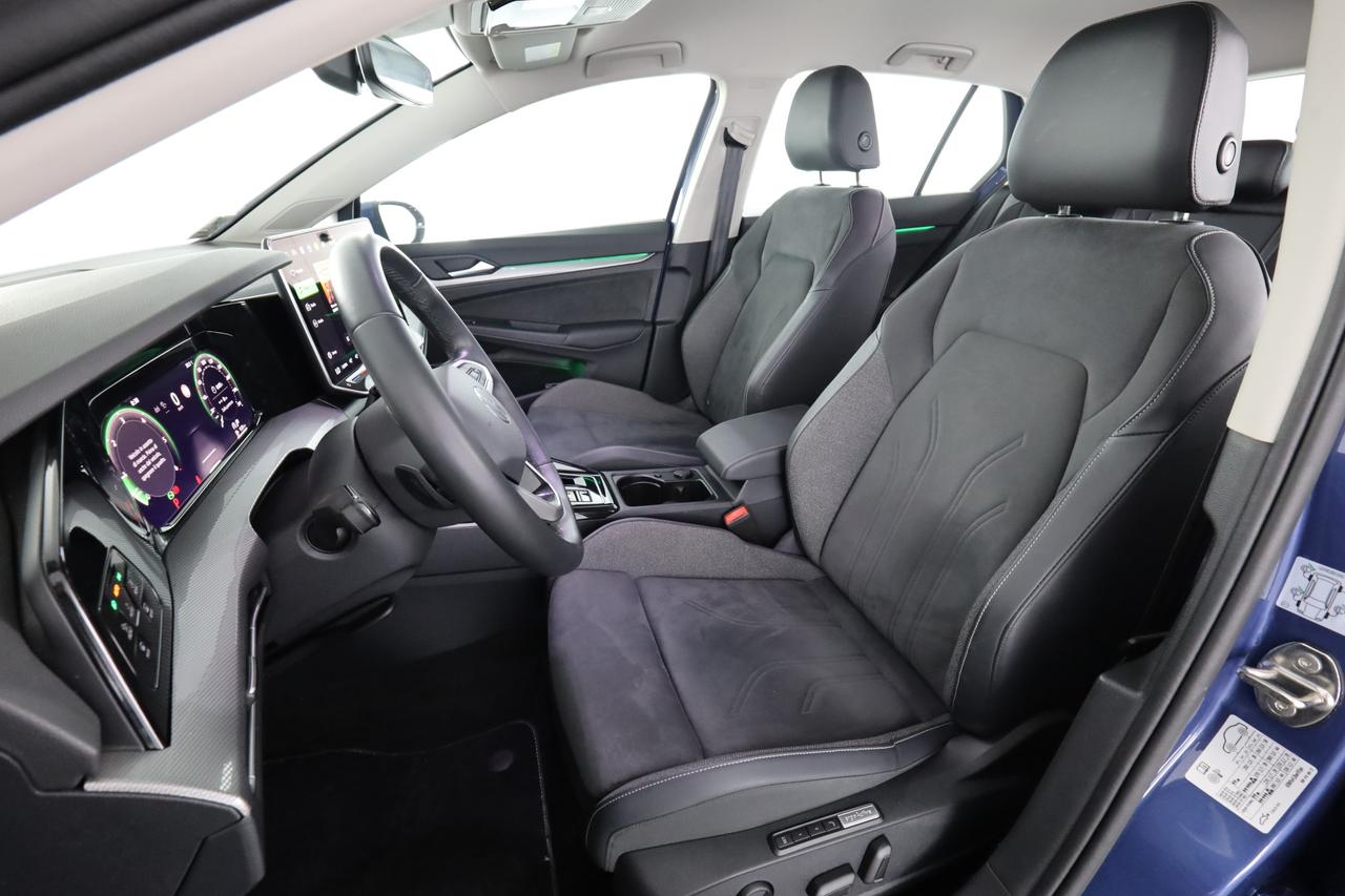 VOLKSWAGEN Golf 8ª serie Golf 2.0 TDI 150 CV DSG SCR Style