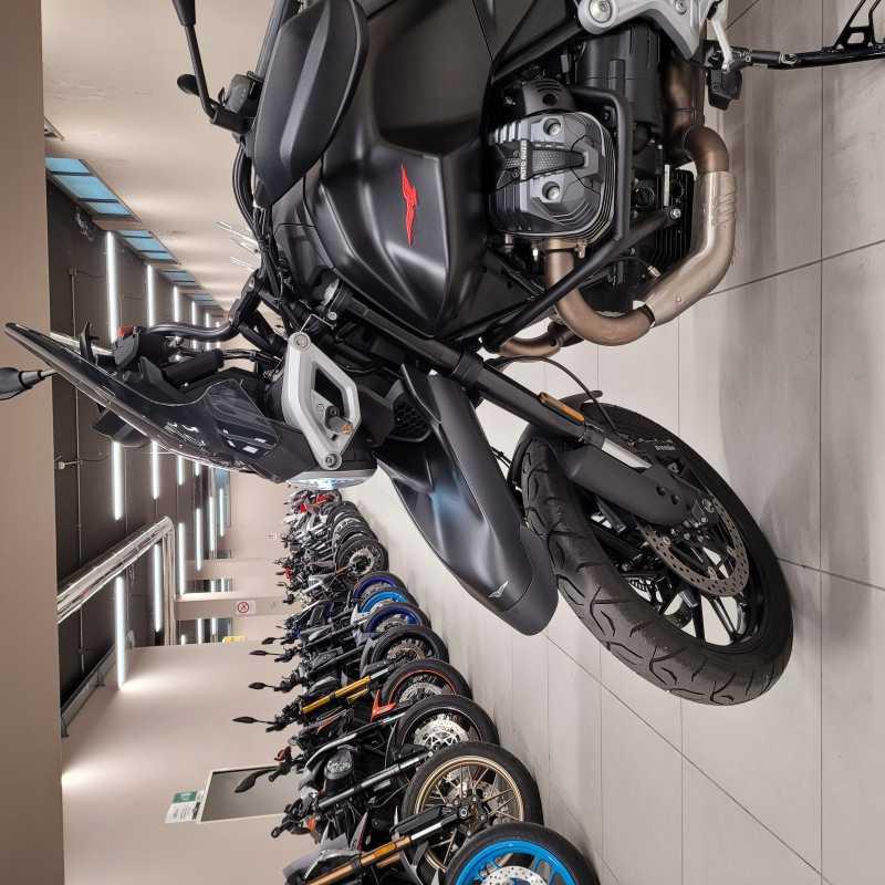 Moto Guzzi V85 Strada - 2025