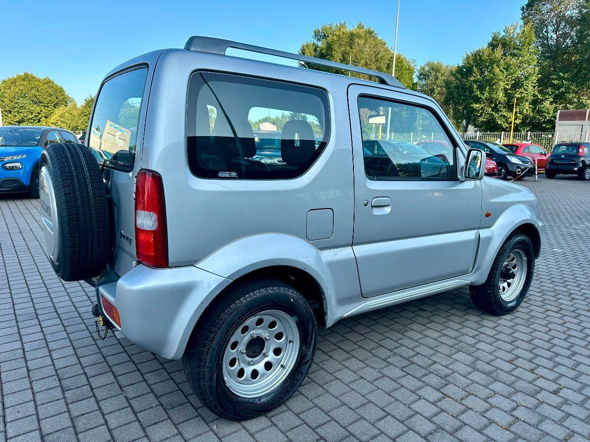 SUZUKI - Jimny - 1.3i 16V 4WD JLX Mode