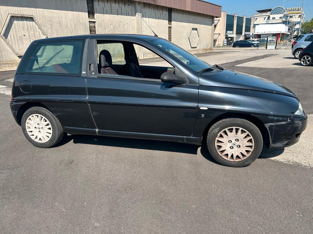Lancia Y 1.2i cat Elefantino Blu