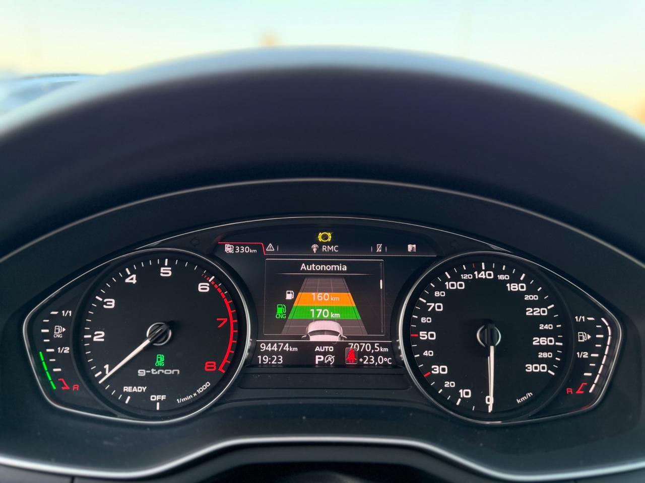 Audi A4 Avant 40 TFSI S tronic S-Line