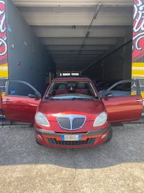 Lancia Ypsilon 1.2 Oro neopatentato Tettuccio